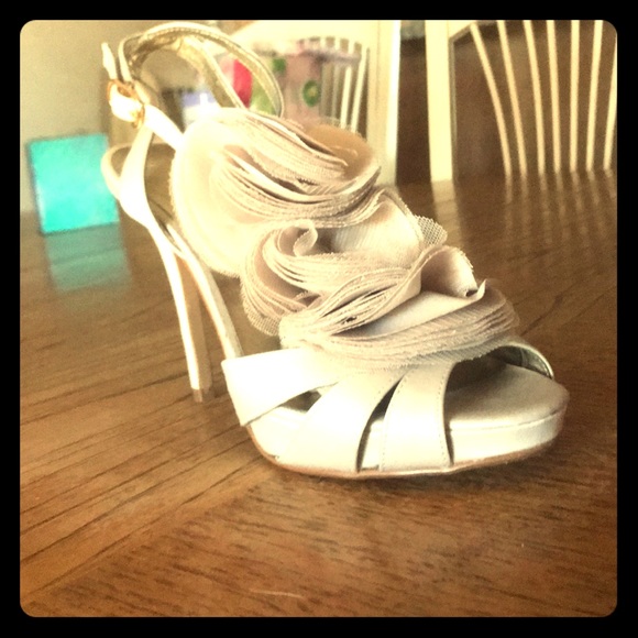 High heels - Picture 1 of 1